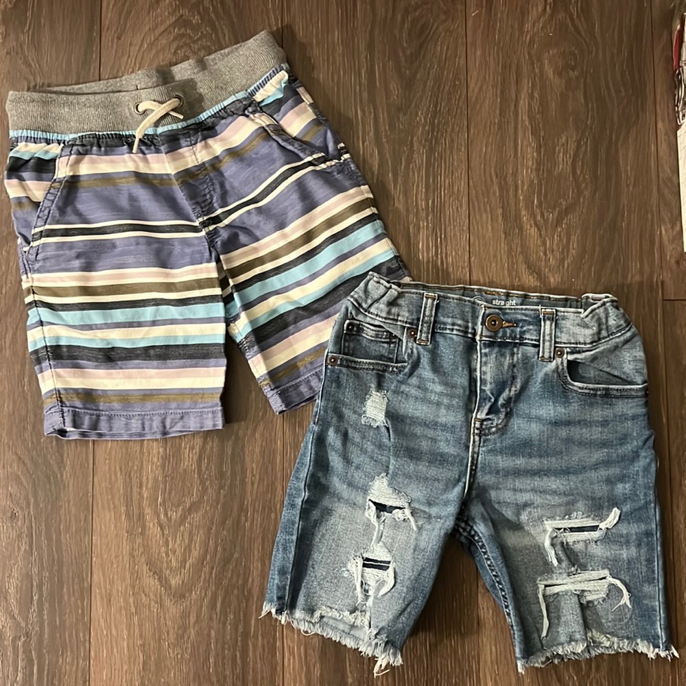 3 pairs Boys shorts lot size 8
